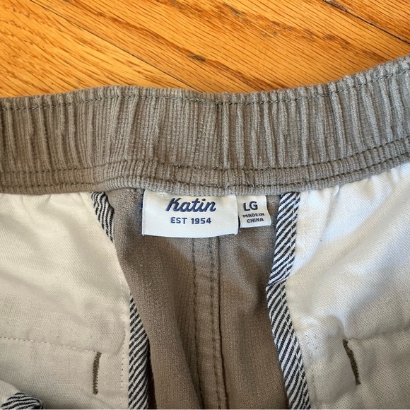 Katin corduroy shorts - Picture 2 of 3